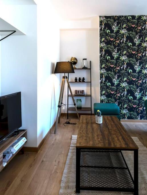 Ferienwohnung L'Azur 15'Plage 10'Port 5'Train Clim Wifi Pkg Toulon Exterior foto