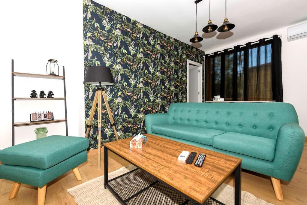 Ferienwohnung L'Azur 15'Plage 10'Port 5'Train Clim Wifi Pkg Toulon Exterior foto