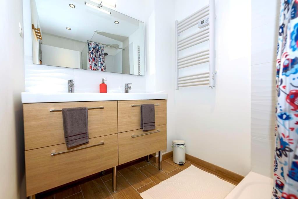 Ferienwohnung L'Azur 15'Plage 10'Port 5'Train Clim Wifi Pkg Toulon Exterior foto